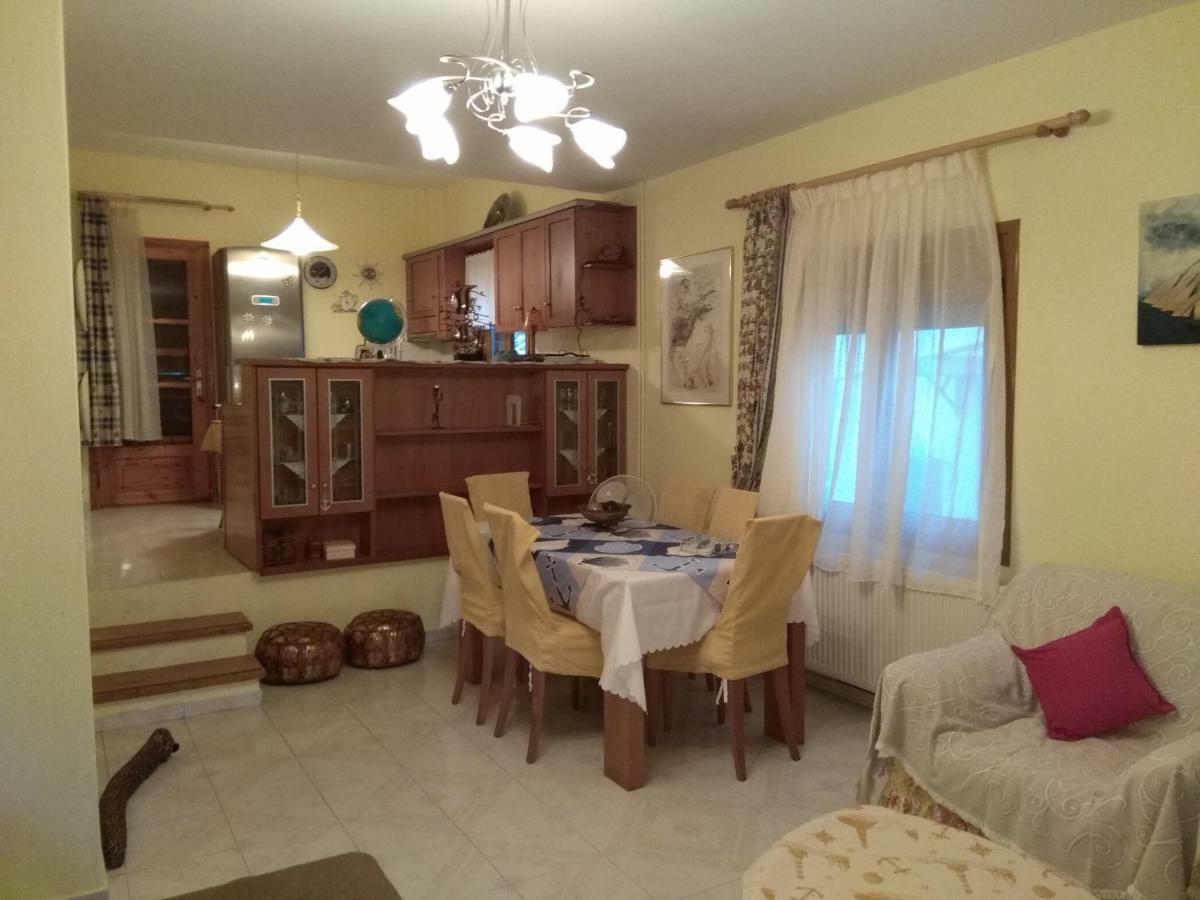 Family Seaside House In Mouries Villa Паралия Дионисиу Екстериор снимка