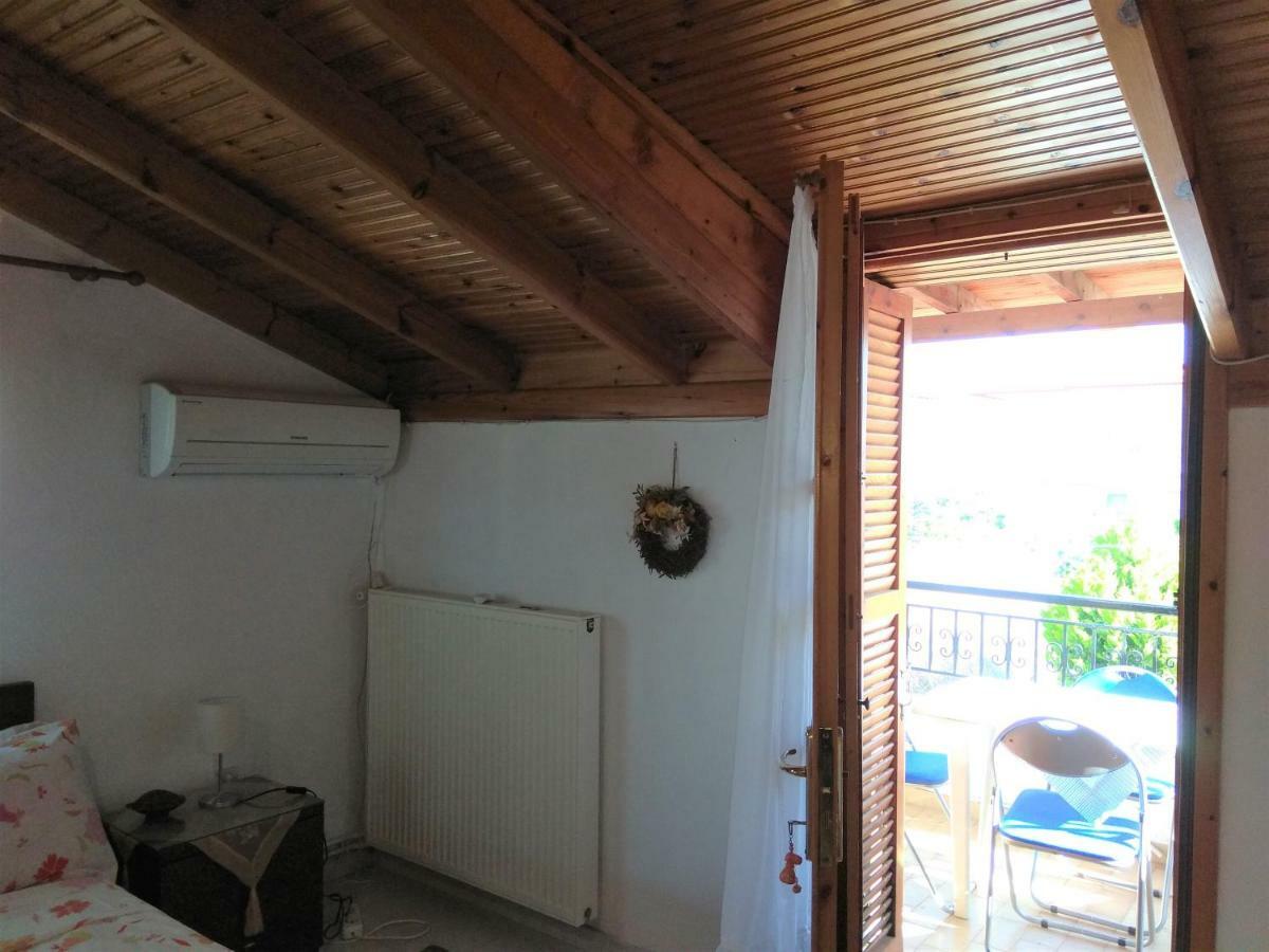 Family Seaside House In Mouries Villa Паралия Дионисиу Екстериор снимка
