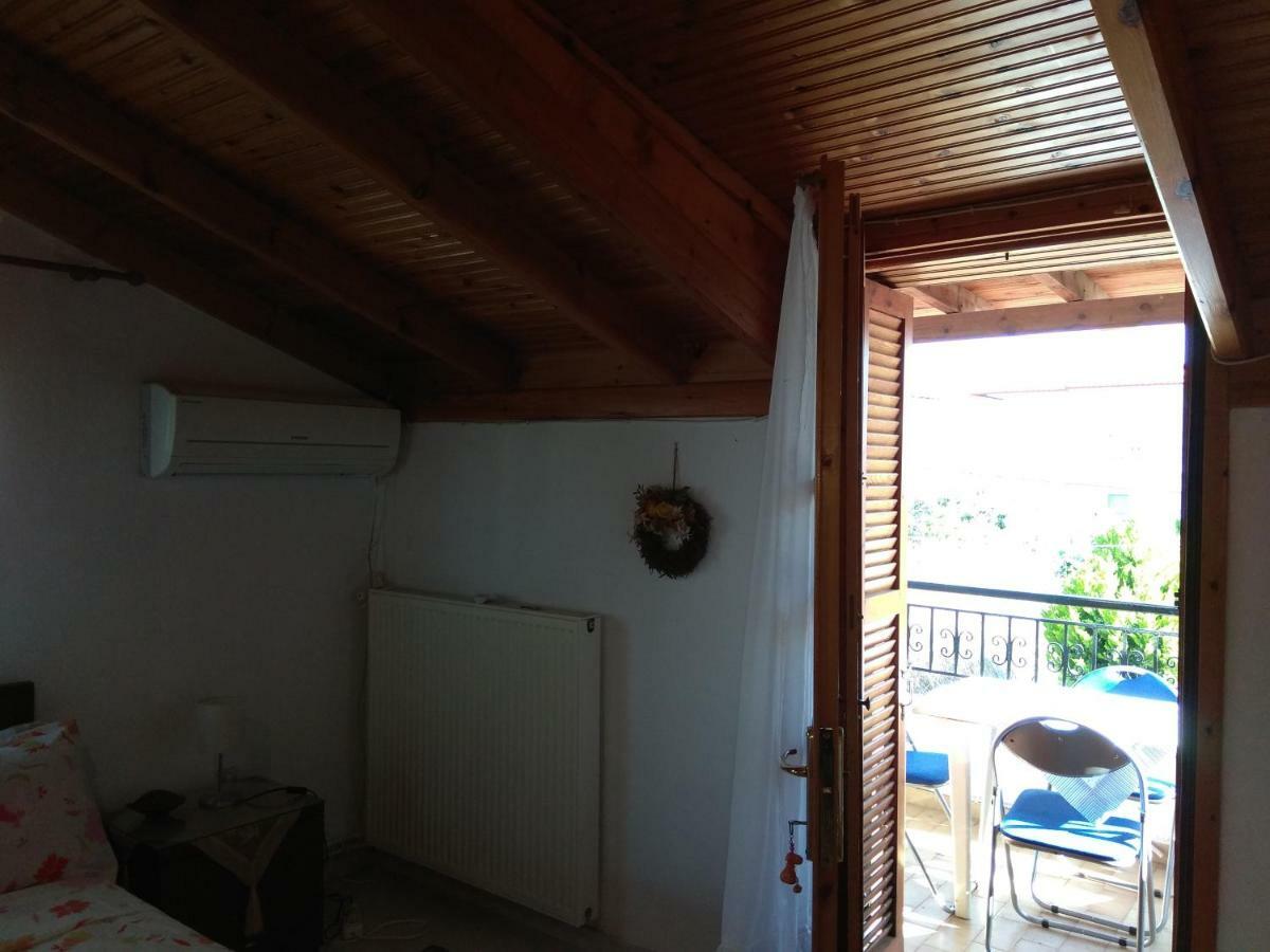 Family Seaside House In Mouries Villa Паралия Дионисиу Екстериор снимка